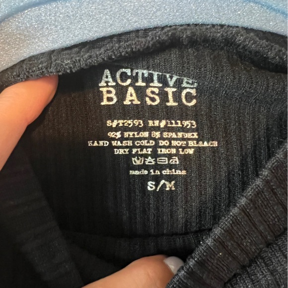 Like new long sleeve top with shoulder cut outs! - Picture 2 of 2